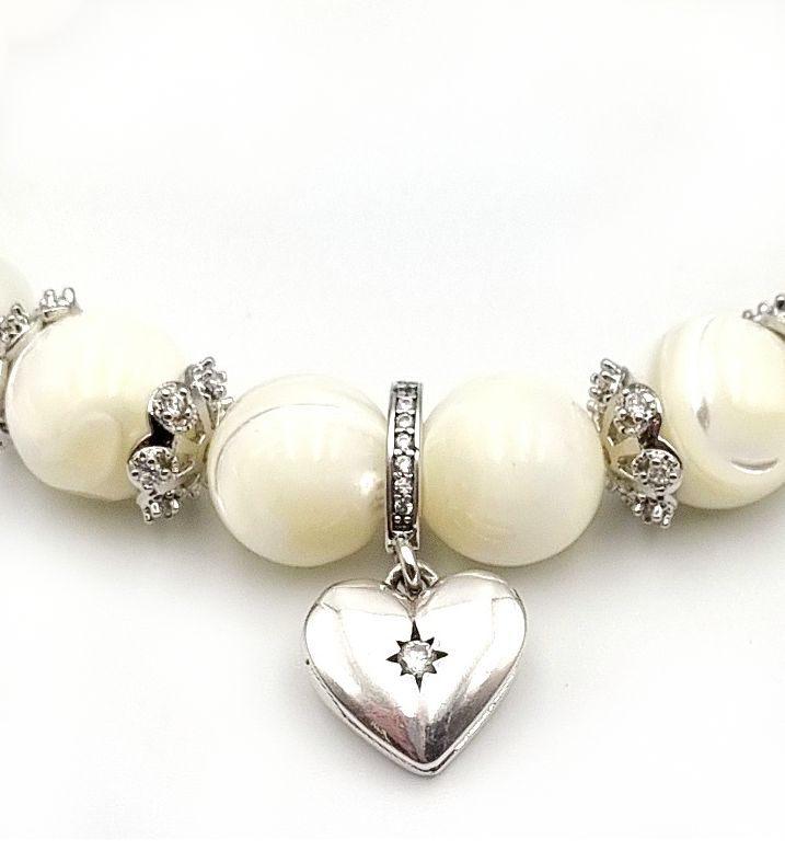 MAGic Armband “Mother of Pearls- silver V”