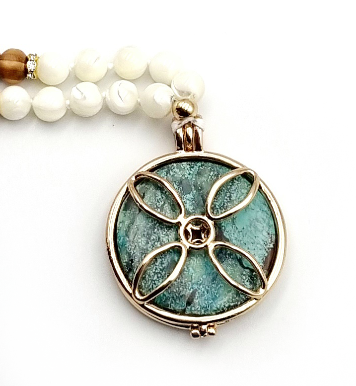 MAGic Mala “Balance of Earth and Sky I"