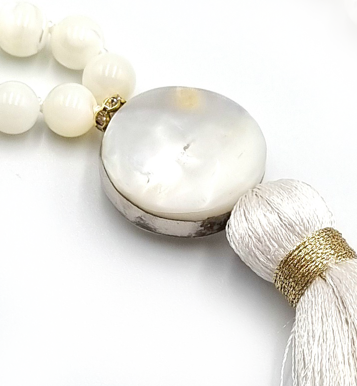 MAGic Mala “Mother of Pearls I”